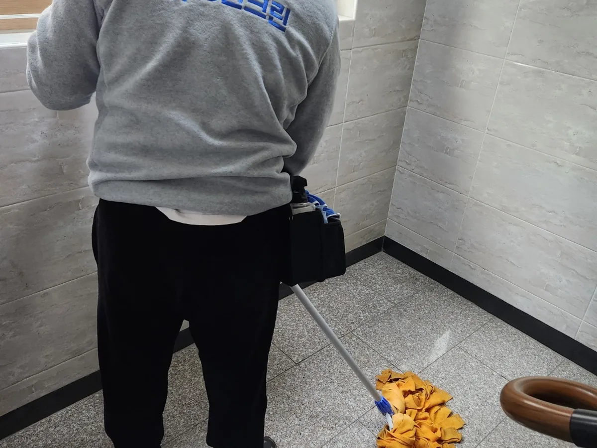 함양군 마천면 빌라 복도·대기 동선 야간 위생청소 사례 - 행진크린