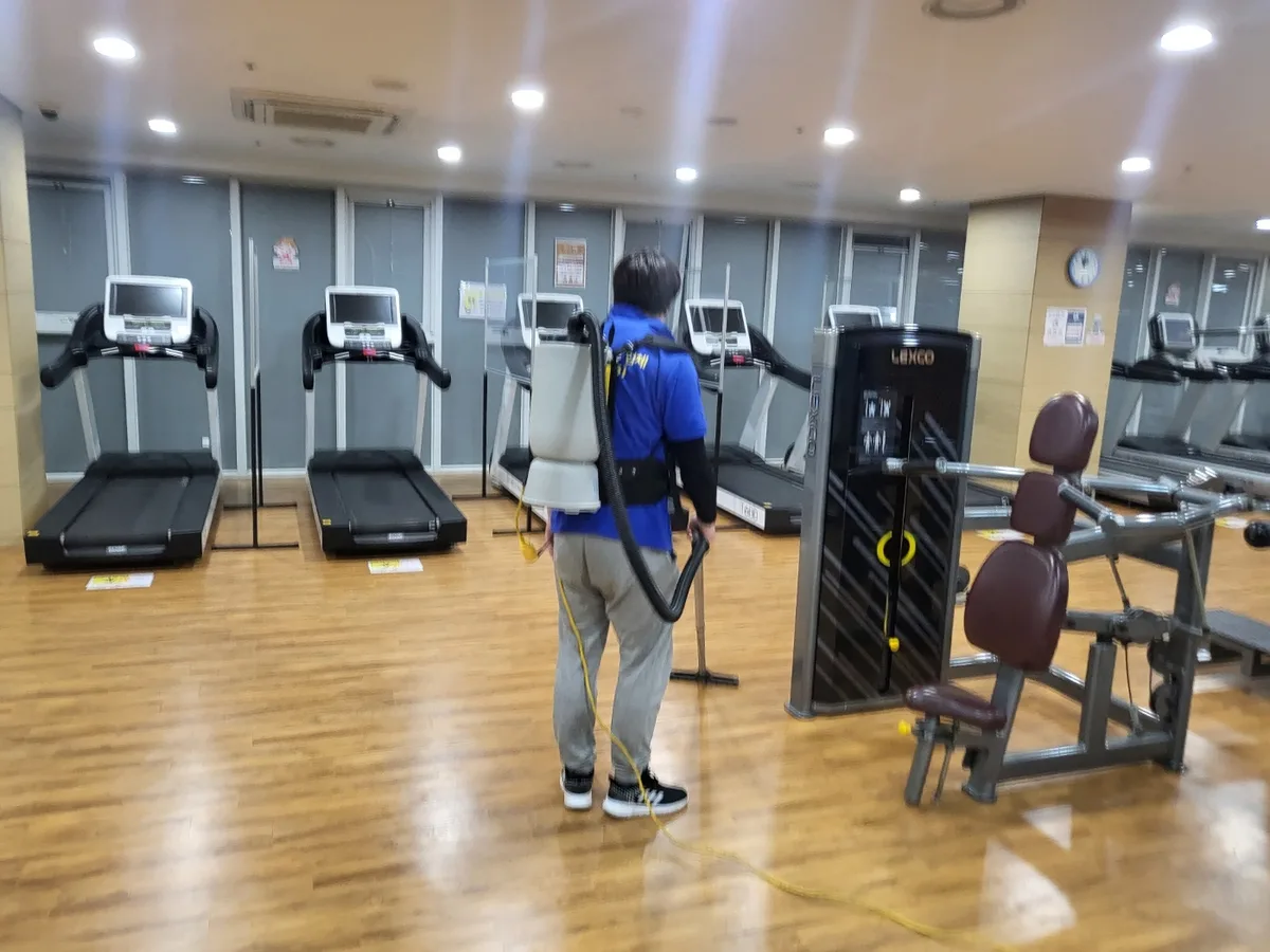 하동군 북천면 헬스장 샤워실 장비 주변 정밀 위생청소 사례 - 행진크린